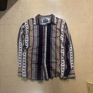 Wrangler Striped Western Shirt with Geometric Patterns
